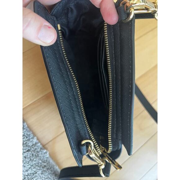 NWOT Michael Kors black small handbag with red rose design - Picture 3 of 5